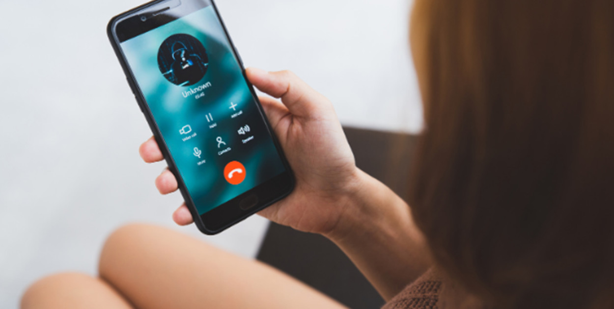 Podsłuch w telefonie- jak zainstalować?