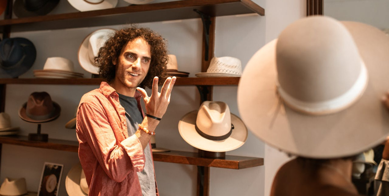 Pomysły na prezenty modowe dla miłośników mody