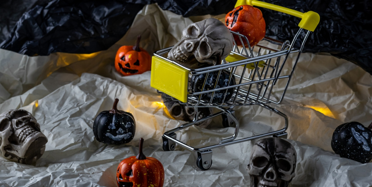Haloweenowe "zakupy z dreszczykiem"?  Jedna z firm ogłosiła przerażająco niskie...