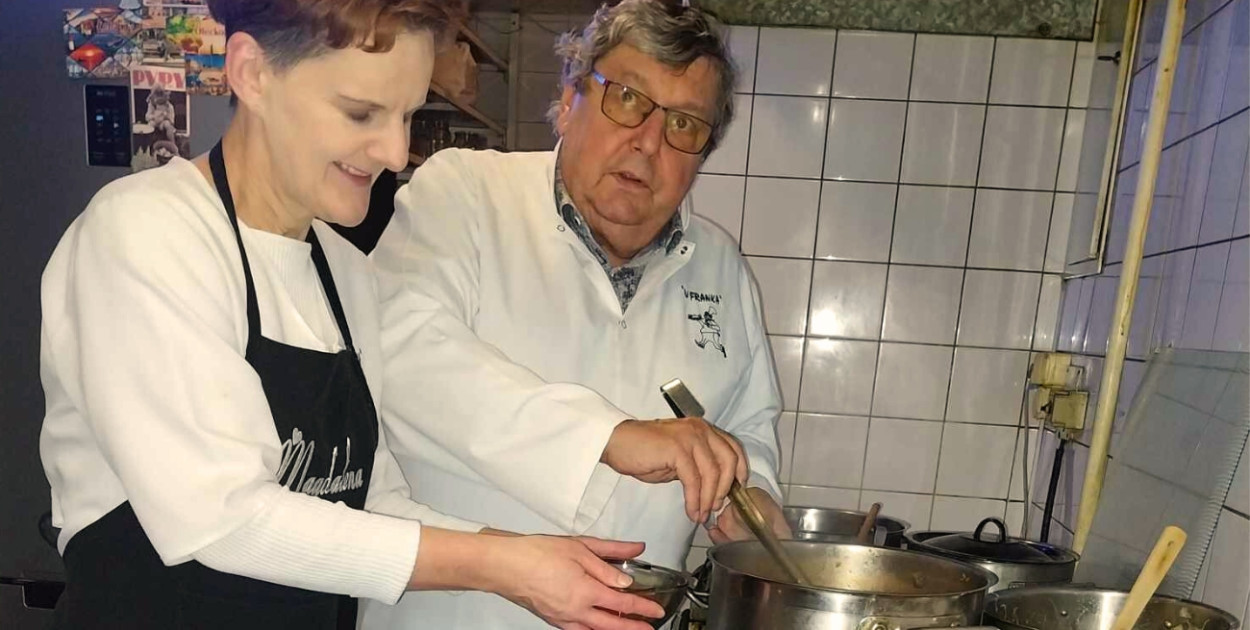 Jedni je kochają inni omijają, ale jedno jest pewne. "U Franka" smakują zawsze!