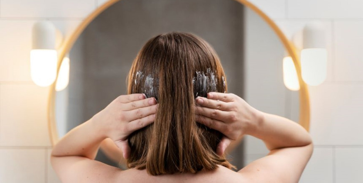 Mycie włosów metodą OMO – na czym polega?