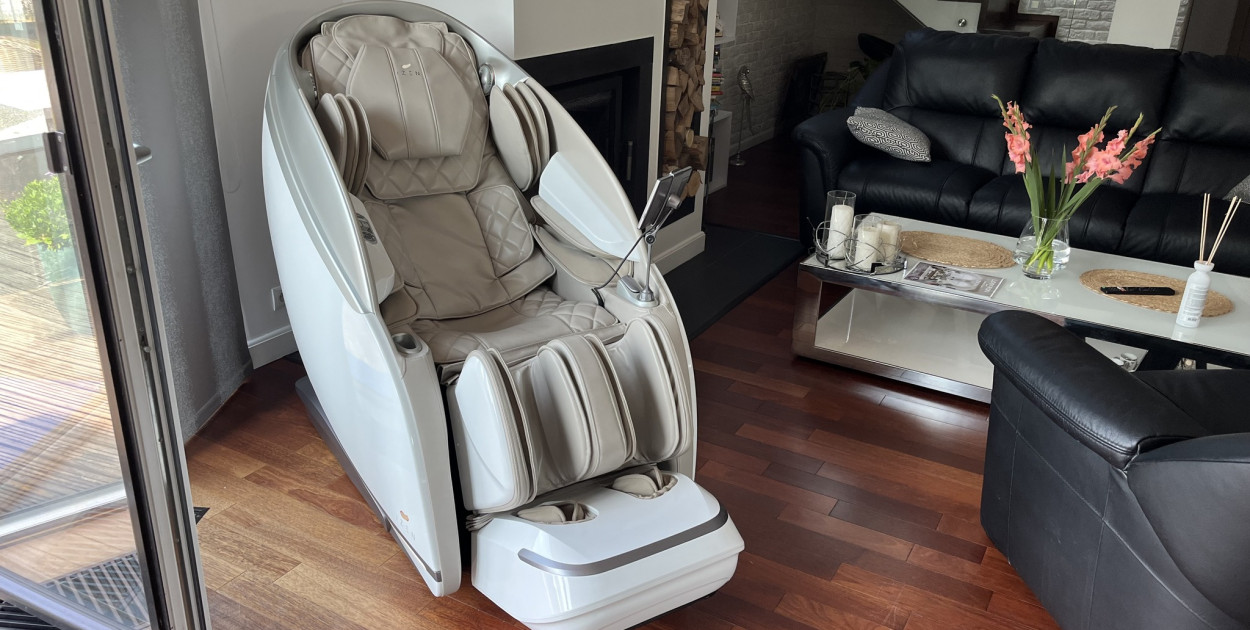 Fotel relaksacyjny – dlaczego warto wybrać model z funkcją masażu?