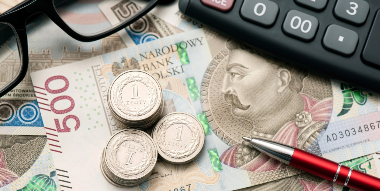 Jak zapłacić mniejszy podatek podatek w 2024 i zyskać sporo w nadchodzącym roku?