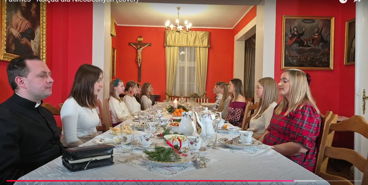 Ich nowy teledysk rozbije Twoje serce! Posłuchajcie świątecznego hitu od ...