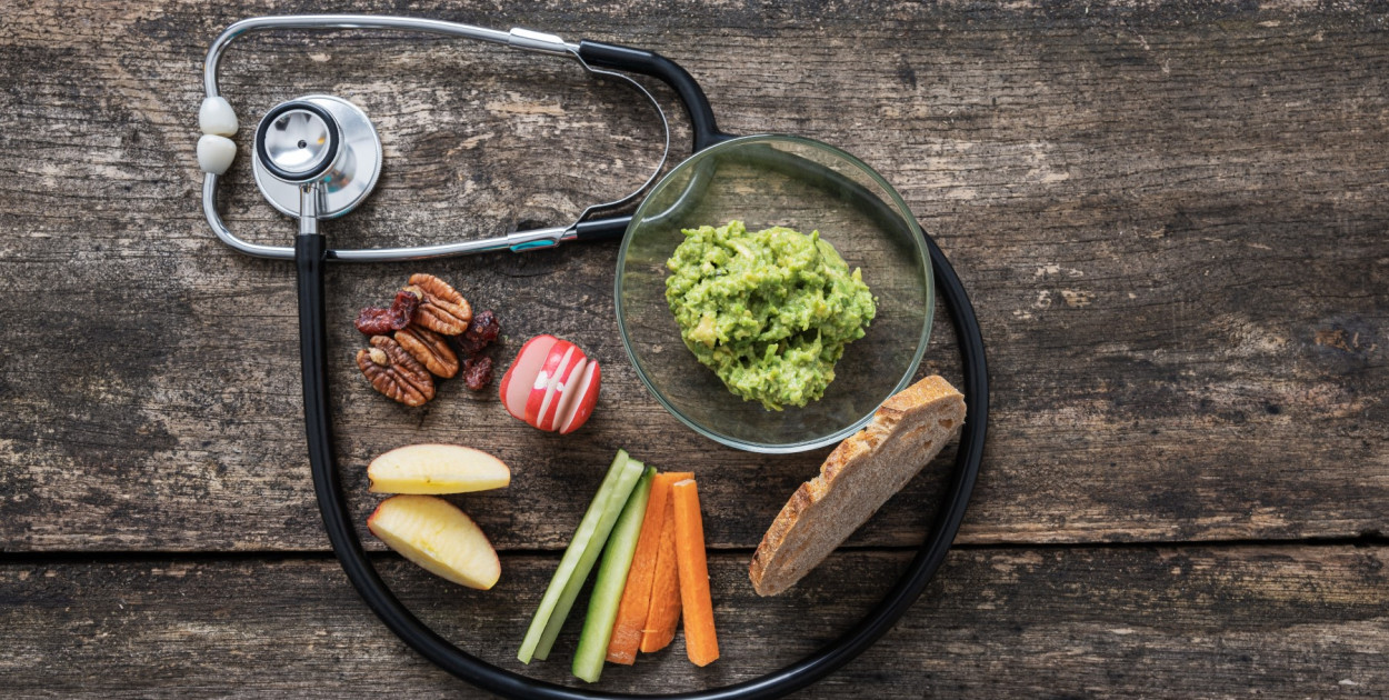 Żywienie medyczne  – jak działa kompletna dieta wysokoenergetyczna i bogatobiałkow