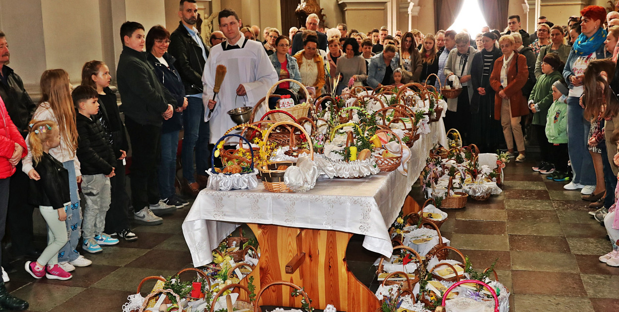 Moc tradycji w koszyczku! Publikujemy harmonogram święconki w powiecie
