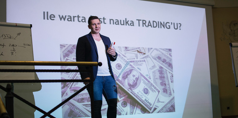 Damian Karbowiak na własnym przykładzie pokazuje, jak można zmienić swoje życie i zarobić na giełdzie.