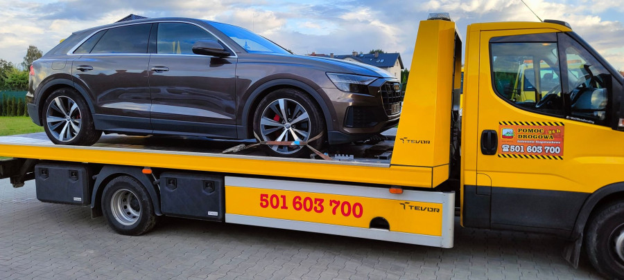 Auto Osobowe na Lawecie w Okolicach Łęcznej
