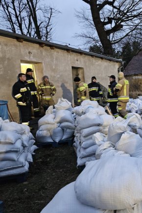 Gostyńscy strażacy ruszyli na ratunek mieszkańcom ziemi kościańskiej-11150