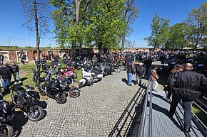 Rozpoczęli sezon motocyklowy na Świętej Górze-13067