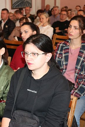 Spotkanie w sprawie planowanej likwidacji porodówki w Gostyniu-13135