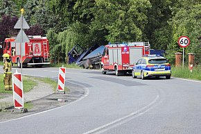 Tir wjechał do rowu w Godurowie-13224