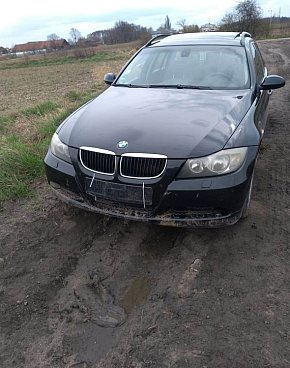 Nocny pościg za... Rodzicom zwinął BMW, potem szalał z kumplami po mieście-59489