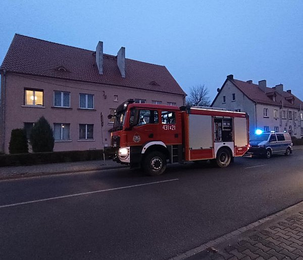 Służby interweniowały w centrum Gostynia. Na pomoc było już za późno...-73790