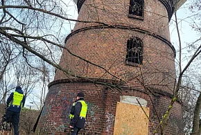 Nie pojawili się w tych miejscach przez przypadek. Apelują, by reagować!-75755