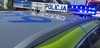 Wjechał w ścianę budynku Dino. Najprawdopodobniej pomylił...pedały-78859