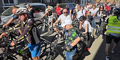 Takich tłumów jeszcze u nich nie było. Grochówka...-78936