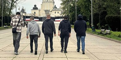 Zanim przyjdzie odpowiedź, potrzebna jest cisza...-79010