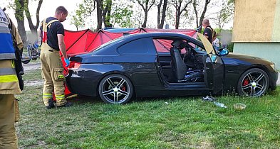 Siedział w aucie. Nie było z nim kontaktu. 37-latek nie przeżył-79023