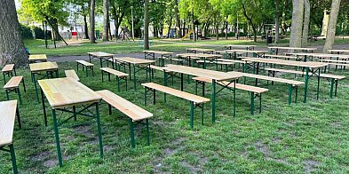 Jedna z nich odeszła bez pożegnania. To nie żart, ktoś -79114