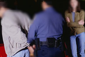 Brutalne pobicie w centrum Gostynia! To był odwet, bo zwróciła im uwagę...-79242