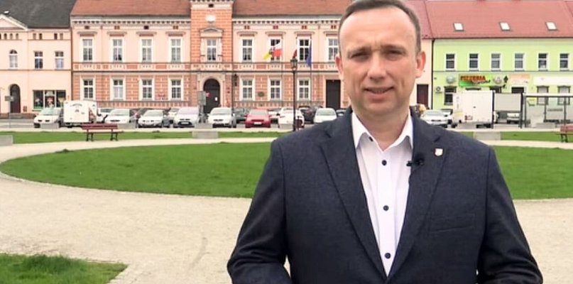 Dziesięcioro kandydatów, jeden zwycięzca. Nowy sekretarz gminy wybrany! - 79276