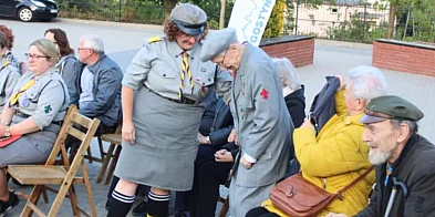 Zniknęli na jakiś czas. Dziś z dumą oraz w pełni ...-79612
