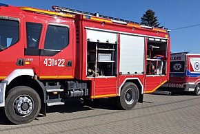 Leżała w łóżku, nie reagowała na wołania rodziny. Strażacy wyważyli drzwi!-79669