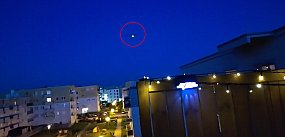 Ktoś lata dronem po osiedlu i perfidnie zagląda do ...