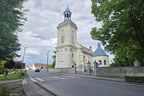 Setka decybeli ku czci Maryi? Tradycja, która budzi emocje... i mieszkańców-79897