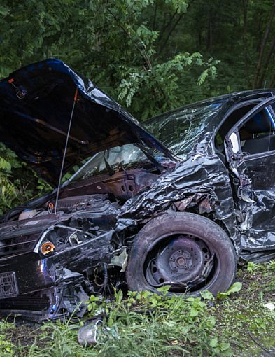Drift skończył się wypadkiem? Auta skasowane, ranni w szpitalu...-80003