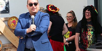 Szaleli na dechach, do tego drinki 0% i jamajski klimat-80030