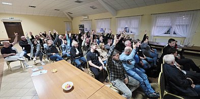 Paliwowy gigant chce budować fabrykę w tej wsi. Mieszkańcy powiedzieli "Nie"!-80184