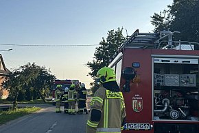 Wieczorny pożar w Siedlcu. Gospodarz chwycił za wąż, dym niemal go pokonał-80409