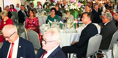 Znany bank świętował 160-lecie. To był bankiet na miarę prawdziwej gwiazdy... -80641