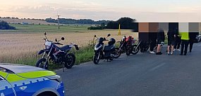 Koła poza obrysem, tłumik jak armata. Sprawdzili ich...