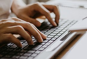 Nauczycielka posądzona o hejt! W sieci aż huczy... Nie uczę dzieci nienawiści mówi-80915