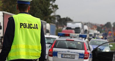 Nie miał żadnych szans. Pijany rowerzysta wjechał prosto pod koła...-80913