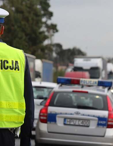 Jazda bez trzymanki. Promile zawiodły go prosto pod koła...-80913