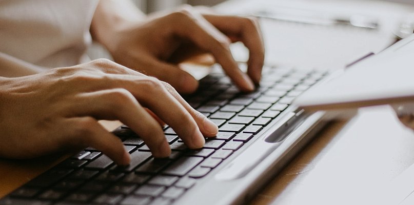 Nauczycielka posądzona o hejt! W sieci aż huczy... Nie uczę dzieci nienawiści mówi - 80915