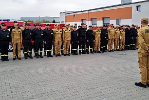 Spakowali sprzęt i ruszyli na południe. Wśród nich trzech strażaków z Gostynia-80945