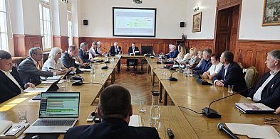 Przeszły do historii. Są większe niż ciężarówka!-81048