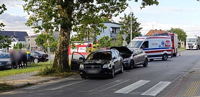 Dziecko i matka w szpitalu. Wszystko działo się w rejonie stacji paliw-81156