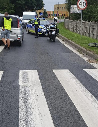 Wjechał w dwoje pieszych na pasach. Oboje trafili do szpitala-81322