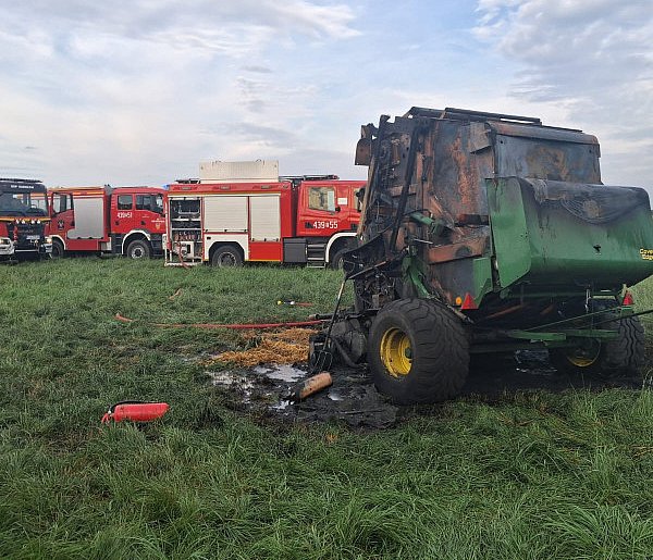 Zachował zimną krew. Nie udało się uratować prasy, ale reszta sprzętu...-81437
