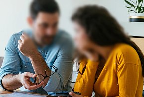 Kolejny mieszkaniec naszego powiatu stracił ogromne pieniądze! Klikał...-81582