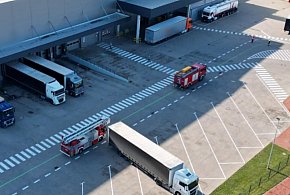 Pożar w hali produkcyjnej! Straty liczone są w setkach tysięcy złotych-81697