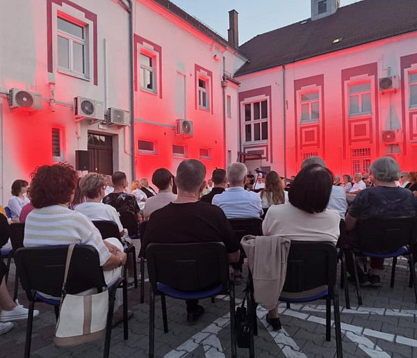 Wybór miejsca nie był przypadkowy, a sam koncert okazał się strzałem w dziesiątkę-81800
