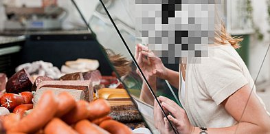 Z takim chamstwem się nie spotkała. Upokorzona seniorka dziękuje klientce-81967