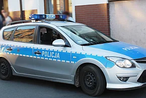 Plan był bardzo prosty... Wsiąść i odjechać. Świadek zrobił mu numer życia!-81995